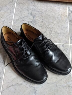 ECCO Black Leather Oxford-Style Derby Shoes